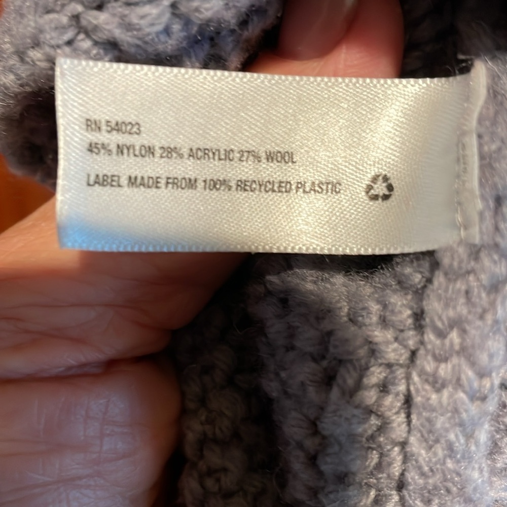 Gap extra small grey shirt sleeve sweater. - Picture 4 of 5